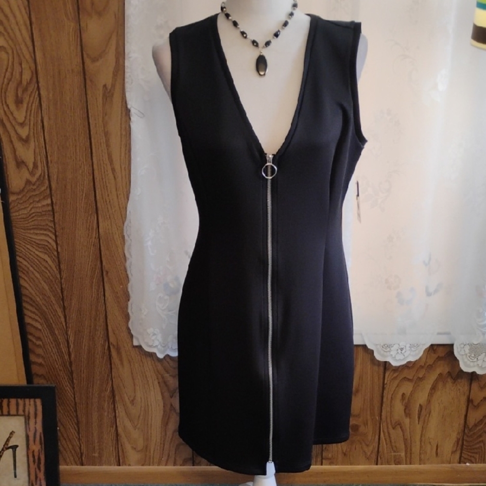 Sleeveless Black Zip-Front Sheath Dress